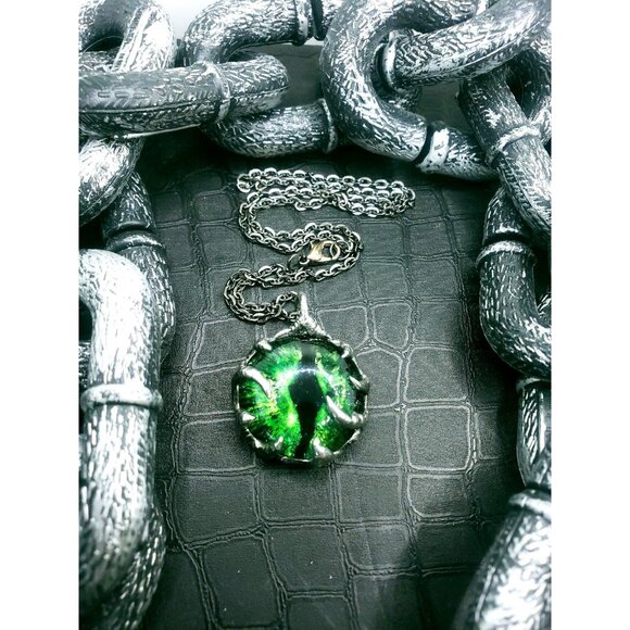 Green gothic dragon eye - Picture 7 of 12
